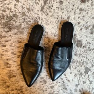 Jenni Kayne black leather mules 37